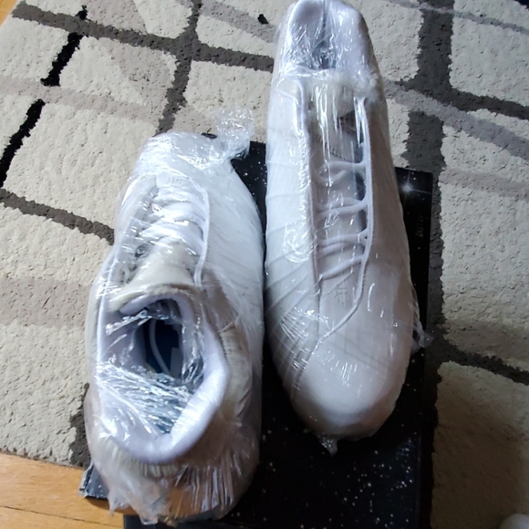 new fur and Glow adidas tmac 3 sneakers - Picture 7 of 8